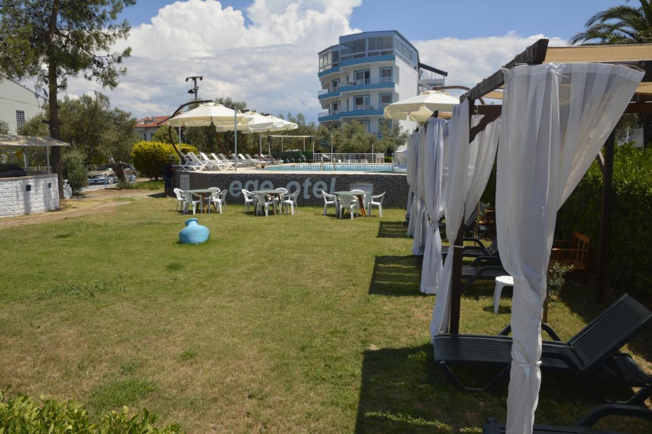 Ege Apart & Hotel Ayvalı Esterno foto