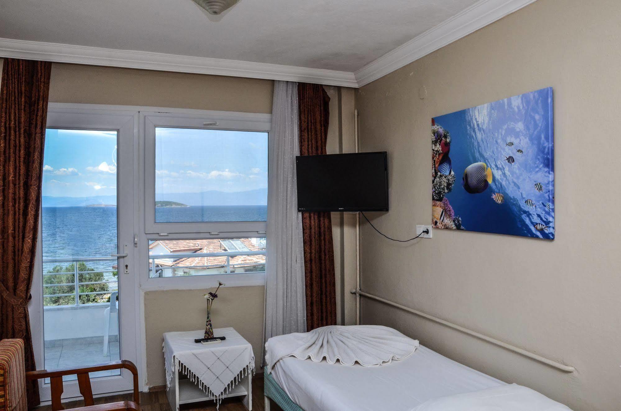 Ege Apart & Hotel Ayvalı Esterno foto